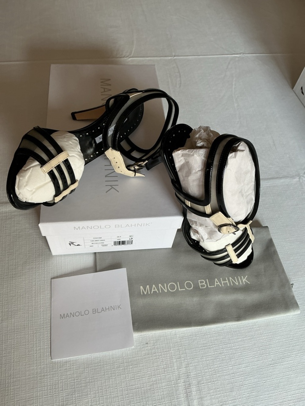 Manolo Blahnik CHA’AM Black and Beige Strappy Patent Leather Heels. NIB - Picture 4 of 5